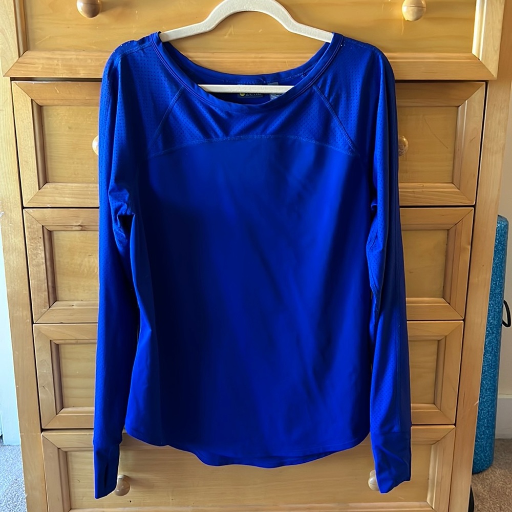 Long Sleeve Active Top. Size XL